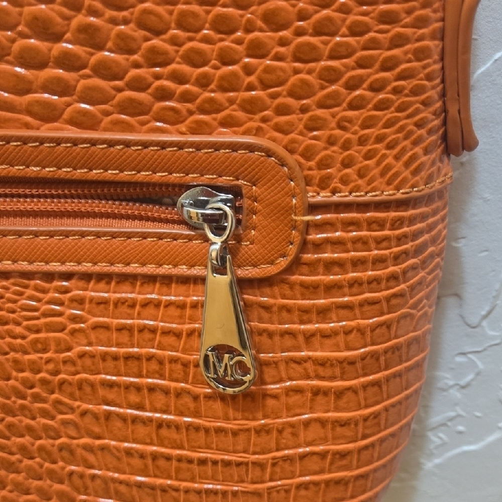 Chic Orange Croc-Embossed Crossbody Bag - Picture 2 of 10